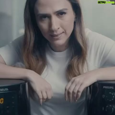Tatá Werneck Instagram - Dia das Maes :) @philipswalitabrasil é a única com a Airfryer Original* que dá um UPGRADE no almoço de Dia das Mães, com a tecnologia exclusiva da estrela, que garante o cozimento mais rápido e de forma muito silenciosa! E se você ficou na dúvida se essa indireta é pra você, é sim. E se não tem a estrela, não é a Original* que nunca decepciona! Não esqueça de aproveitar o meu cupom TATA para garantir a sua #Airfryer com desconto no site walita.com.br #Publicidade #PhilipsWalita #Airfryer *Philips Walita foi a primeira marca a lançar a Airfryer no Brasil
