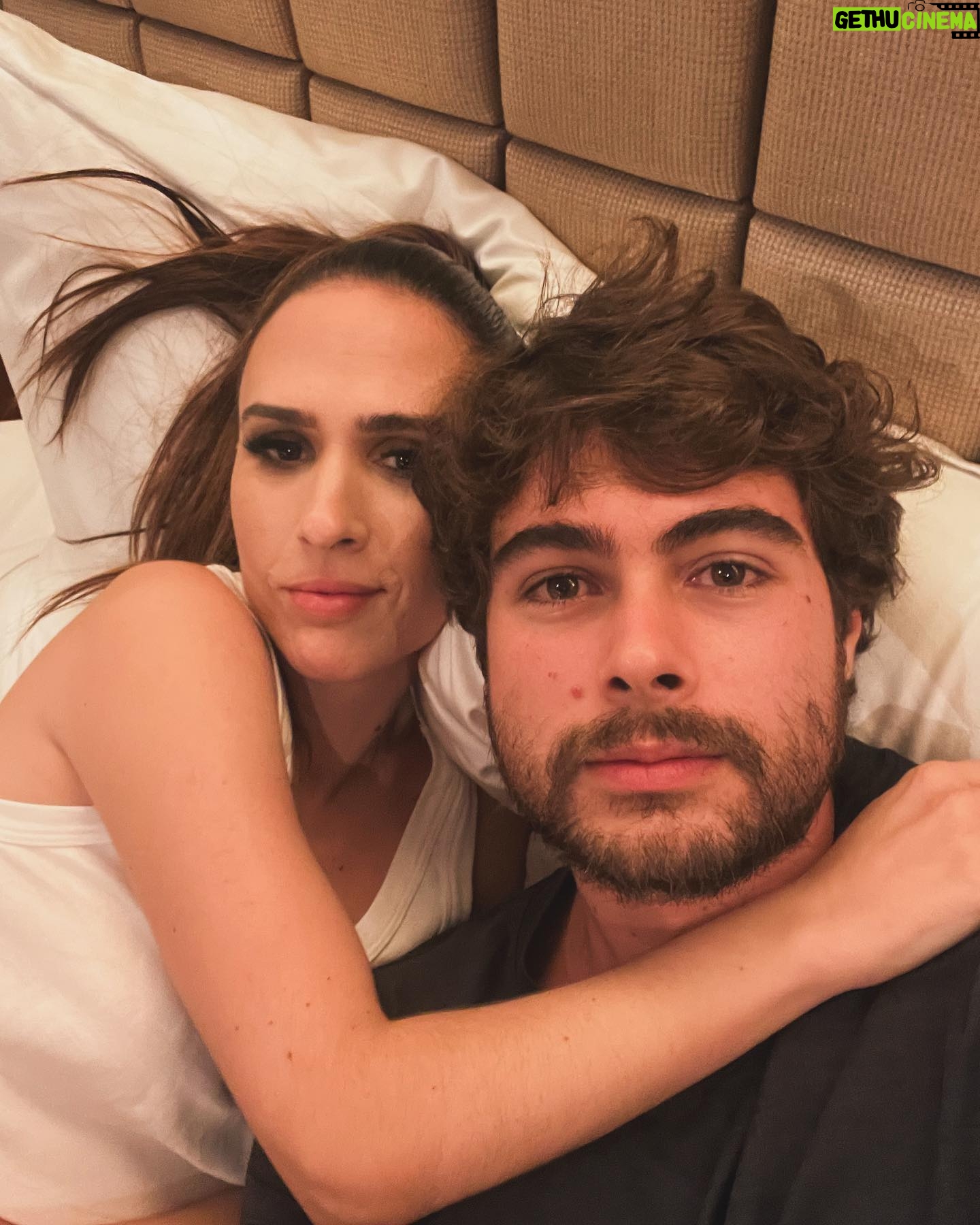 Tatá Werneck Instagram - Uma filha e a habilidade de sairmos mal juntos em fotos.