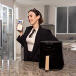 Tatá Werneck Instagram - Posso confirmar mais uma vez como a Airfryer Philips Walita é ideal para qualquer mood? Uma não, cinco vezes! Passe para o lado e veja como a Airfryer número 1 do mundo é perfeita para todos, com tecnologia exclusiva da estrela, a RapidAir, rápida e super silenciosa. E não esqueça, se não tem estrela, NÃO É A ORIGINAL** @philipswalitabrasil! Agora, acesse o site walita.com.br e não deixe de usar o meu cupom TATA para ter 10% off até mesmo em descontos já ativos no site. #Publicidade #PhilipsWalita #Airfryer *Fonte: Euromonitor International Ltd; air fryers de acordo com a definição da categoria de fritadeiras sem óleo, segundo definições da categoria de fritadeiras elétricas; vendas no varejo em valor, dados de 2023, pesquisa realizada em Fevereiro de 2024. **Philips Walita foi a primeira marca a lançar a Airfryer no Brasil.