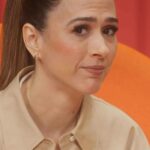 Tatá Werneck Instagram – Você não sabia que precisava ouvir fofocas sobre a vida financeira dos artistas, até agora! 🧡

O @Interbr desafiou a @TataWerneck a descobrir as melhores histórias financeiras de @joaovicente27, @douglassilva e @_pequenalo. No primeiro episódio, eles podem falar a verdade ou arcar com a consequência – nesse caso, transferência.

Assista “Verdade ou Transferência” pelo link da bio e comenta muito aqui pra gente liberar a segunda parte. 👇

#NãoSabiaQuePrecisava #Inter #SuperAppFinanceiro