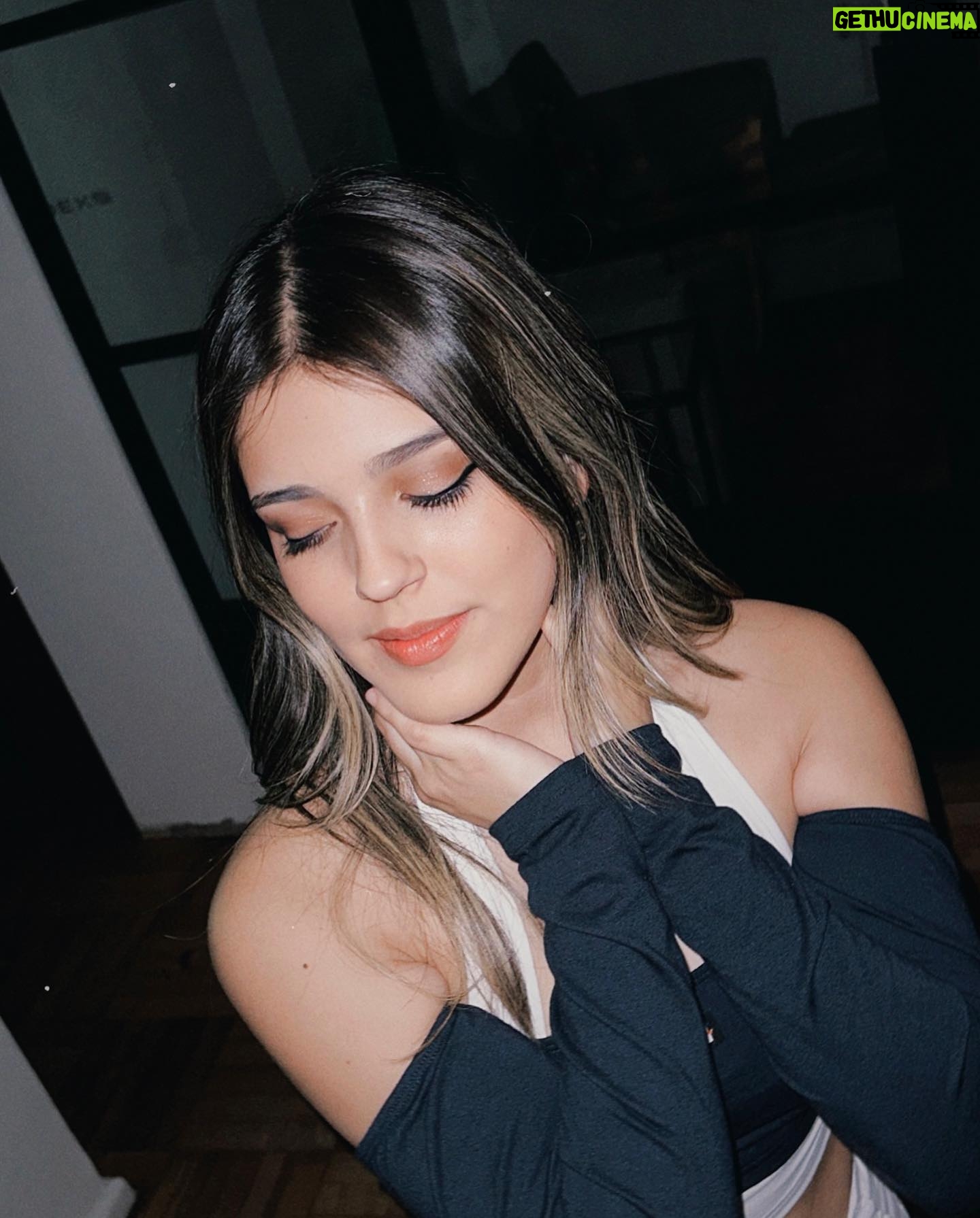 Tati Fernández Instagram - estoy en lo correcto🤍