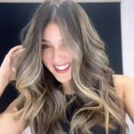 Tati Fernández Instagram - cambio de look 🖤