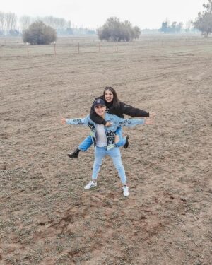 Tati Fernández Instagram - Feliz día de San Valentín 💝 Disfrutamos cada momento juntos durante estos 4 años de relación. Que esto sea eterno 🤍

Espero estén disfrutando a sus seres amados. No solo hoy sino todos los días del año ❤️🙌🏻
