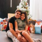 Tati Fernández Instagram – Feliz navidad 🎄… Disfruten junto a sus seres queridos! Pd: Estamos felices porque es la primera Navidad en nuestro terreno❤️