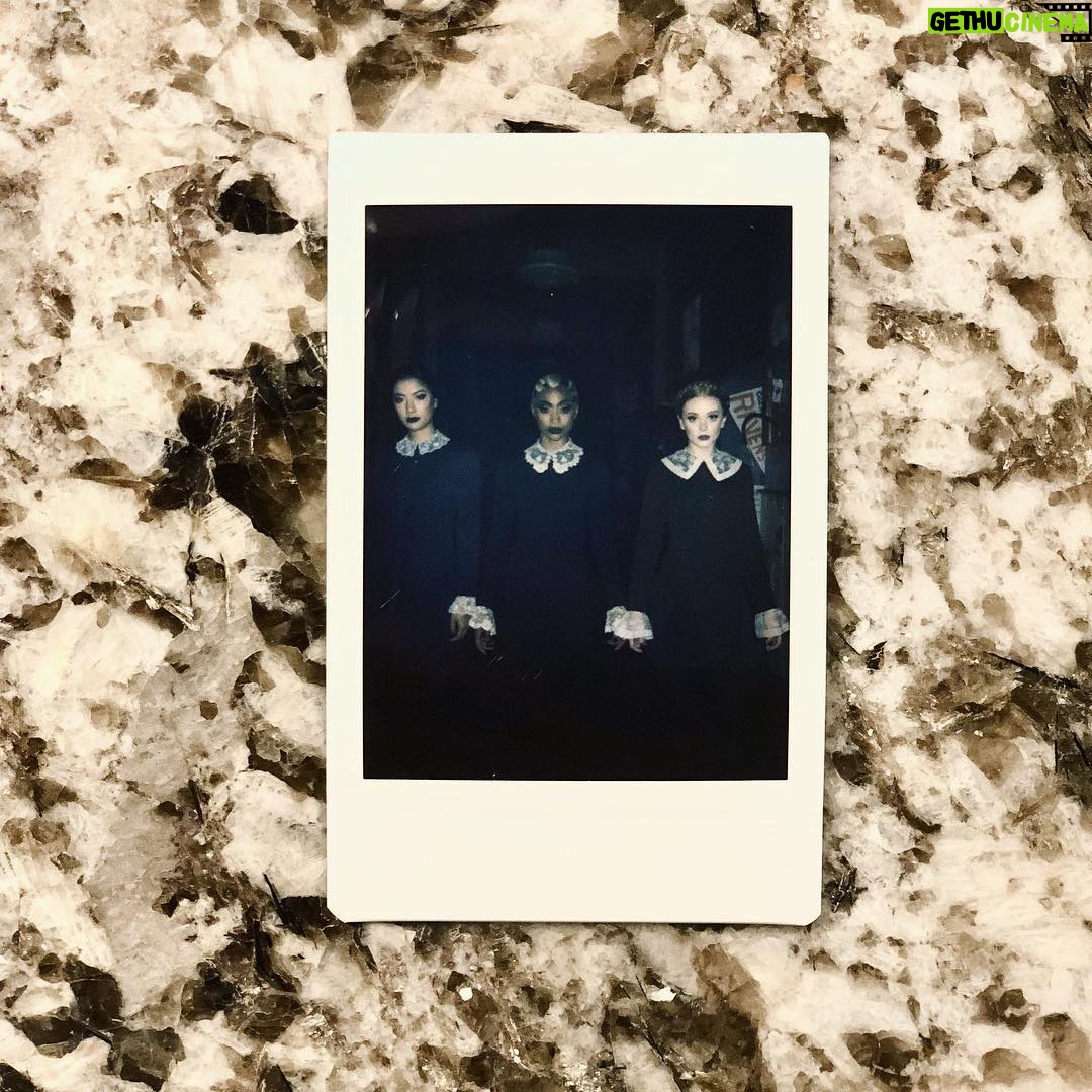 Tati Gabrielle Instagram - One. #CAOS #Netflix @sabrinanetflix