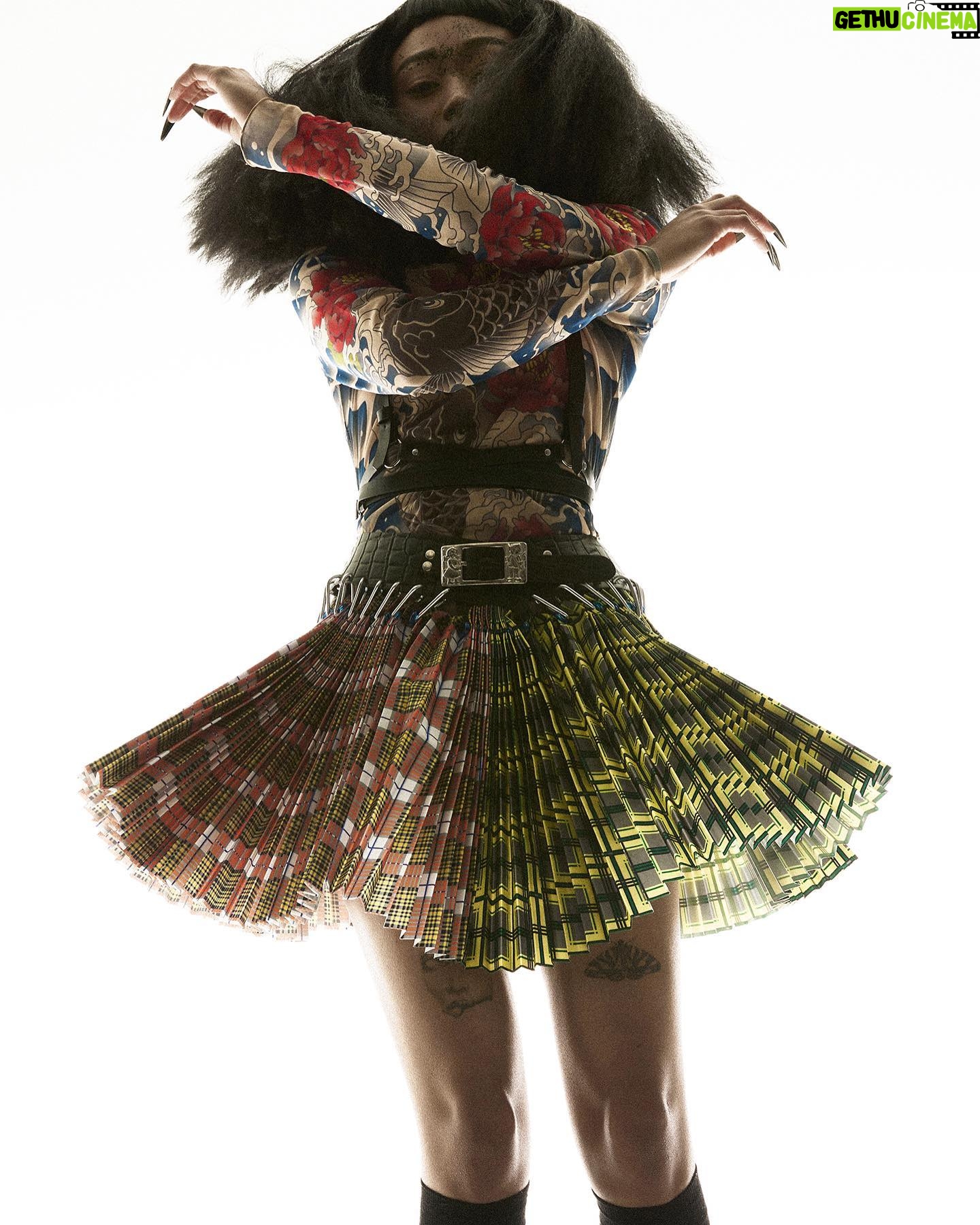 Tati Gabrielle Instagram - My cover shoot with @numero_netherlands PT 1! #IntoTheLight Little late with this post but couldnβt let it go by. This is definitely one of my favorite shoots to date not only because the pictures are SICK, but really because this team was such a magical joy to work with. It was so inspiring to be in a truly creatively collaborative space where every person and part was infused with authentic passion & joy without an ounce of ego in sight. These are the environments that make my heart sing. Thank you @numero_netherlands so much for this awesome opportunity aaaaand a very special THANK YOU to: πΈ: JACK WATERLOT @jackwaterlotstudio π: JEAN CHUNG @jeanalina π: LAUREL CHARLESTON @laurelcharleston ππ»ββοΈ: JENNI WIMMERSTEDT @ivainsane π
π½: MAMIE ONISHI Casting: TIMI LETONJA @timiletonja Interviewer: JANA LETONJA @janaletonja Fashion editor: RAZ MARTINEZ @itsmerazzie Cover look: ZADIG & VOLTAIRE @zadigetvoltaire #DigitalCover #ZadigVoltaire #NumeroNetherlands #film #NumeroDigital #fashion #editorial