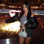 Tati McQuay Instagram – Digital camera pics & basketball games >> 

Lakers vs Clippers last night w/ @prettylittlething 🏀💕