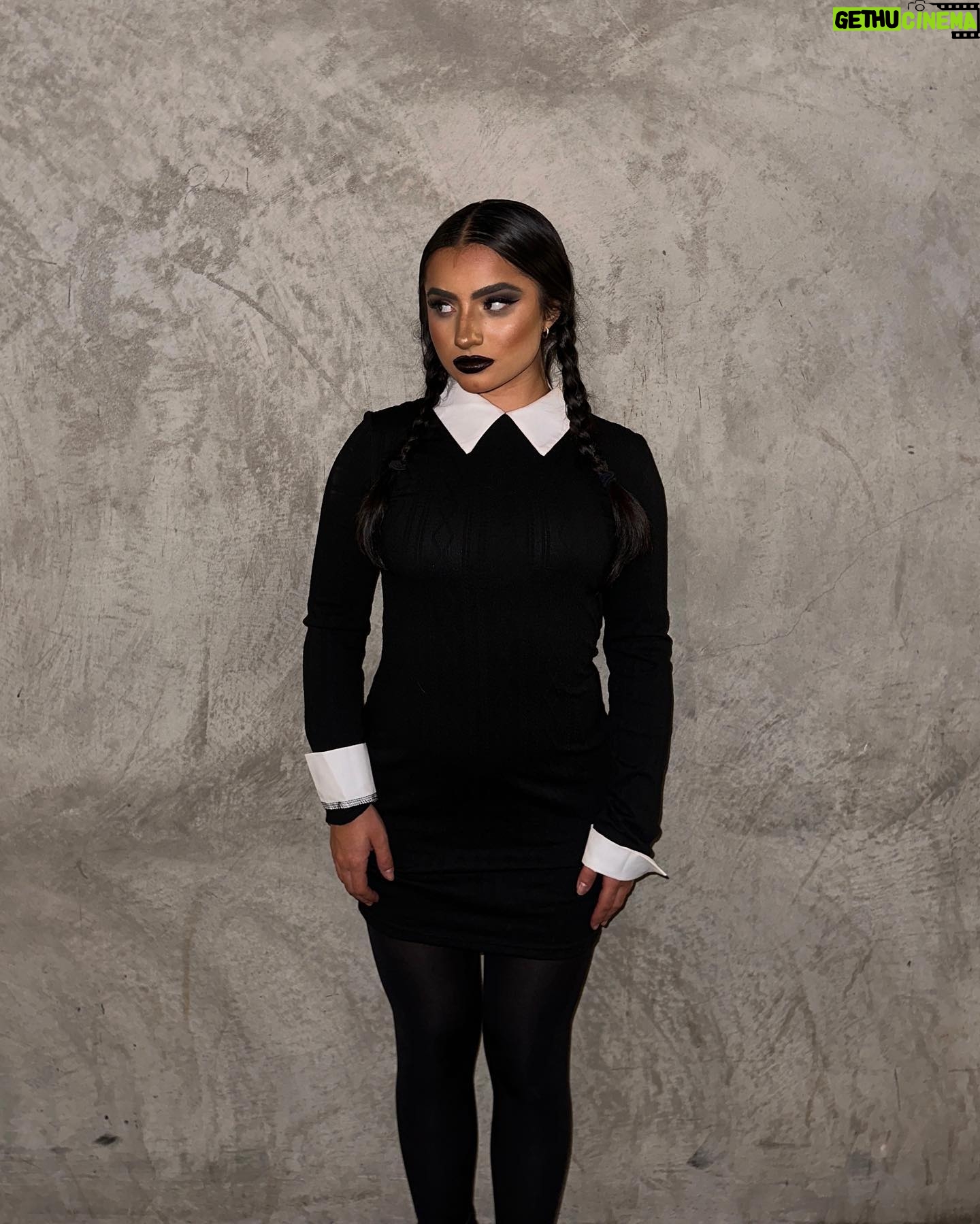 Tati McQuay Instagram - TRICK or TREAT 🖤💀