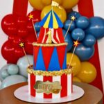 Tatiana-Laurence Delarue Instagram - Matinée, baptême de Newt et maintenant, c'est le moment de fêter ton premier anniversaire 🎂 mon garçon d'amour, avec ta famille, tes amis..... 🎊1 An🎉 Déjà......🤱🏼 bouuuuuuuuuu Ce premier #anniversaire est sur le thème du #cirque 🎪 La salle de réception est assez grande, nous avons pu te réaliser un côté baptême🤍, tout de blanc immaculé et, de l'autre côté #circus avec ton chapiteau pour inviter tes cousins, copains.....🎪 Le 19 Février 2023, 2 événements inoubliables ce même jour 💭 En route pour tes 2 ans Mon Ange.💨 Apré bèf la sé ou🎶🎵
