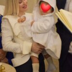 Tatiana-Laurence Delarue Instagram - Bébé Newt, Louis. T'es parents, ta famille, tes amis, sont heureux de t'entourer , en ce grand jour important du 19 Février 2023, pour t'accompagner sur le chemin de la spiritualité, de la bontée, de la bienveillance, du don de soi, de la lumière et de l'amour éternel. Tu seras toujours accompagné sur le chemin que tu choisira, qui te ressemblera, qui te semblera être bon pour toi. Aujourd'hui, c'est juste le commencement de la connection de ta si jolie âme, à ta vie spirituelle. Mon Baptisé, ta Maman t'aime si fort, je suis si fière de toi, tu es beau, dans tout ton ensemble. Tu seras plus tard, ce que tu es déjà, un garçon, souriant, doux, aimant, respectueux, protecteur, câlin, intègre... Une boule d'amour et de tendresse. Que la vie te protège mon bébé. 🙏🏼🕯⛪️🔱 Amen #baptême