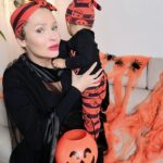 Tatiana-Laurence Delarue Instagram - #halloween 2022 🎃 ✏️Once Upon A Time... 💭Parce que Tout est plus beau A vivre, A Fêter, depuis que Tu es là.... Newt🔱 Notre petite Citrouille d'Amour❤ Ton Happy First HALLOWEEN fêté avec Tous Tes Copains.👶🏻👶👶🏼👶🏿👶🏽👶🏾🐧🐆🐙🦝🐐🐭🐁🐀🐹🐇🦫🦇🐻🐨🐼🦥🦦🦘🦉🦤🪶🦩🦜🐢🦎🐊🐍🐠🐡🐟🪱🌳🌲🌴🍃🦡🐾 #tespremièresfois