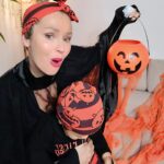 Tatiana-Laurence Delarue Instagram - #halloween 2022 🎃 ✏️Once Upon A Time... 💭Parce que Tout est plus beau A vivre, A Fêter, depuis que Tu es là.... Newt🔱 Notre petite Citrouille d'Amour❤ Ton Happy First HALLOWEEN fêté avec Tous Tes Copains.👶🏻👶👶🏼👶🏿👶🏽👶🏾🐧🐆🐙🦝🐐🐭🐁🐀🐹🐇🦫🦇🐻🐨🐼🦥🦦🦘🦉🦤🪶🦩🦜🐢🦎🐊🐍🐠🐡🐟🪱🌳🌲🌴🍃🦡🐾 #tespremièresfois