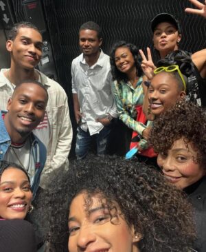 Tatyana Ali Instagram - Now that you’ve watched the 4 part pilot of #Perimeter on @betplus; I want you to do 2 things for me!

1. Go follow the creator @ArmaniOrtiz and tell him how much you loved it, &
2. Let @tylerperrystudios know that you want to see MORE of it!!

This was such a fun project to create, & we had a blast celebrating it 🙏🏾