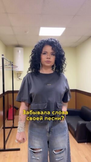Tatyana Lipnitskaya Instagram - Не помню, почему я такая серьёзная 😏 наверное пересмеялись