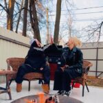 Tatyana Lipnitskaya Instagram - DASHI & Бьянка - ЛЮЛИ 🔥СЕГОДНЯ 00.00 трек в сети🔥 Ребзя ну как и ожидалось ПОГОВОРИТЬ вживую , объясниться друг с другом всегда лучше , чем просто переписки . Мы обе очень сильные и независимые девочки , которые привыкли все контролировать самостоятельно и естественно нам стало сложно когда кто то один что то решает . Как говорится 2 хозяйки на одной студии🍳😂 Обе вспыльчивые императрицы 😂 пофиг на это видео или клип главное ПЕСНЯ СЕГОДНЯ ПОЯВИТСЯ 🔥🥰 БОЛОШОЕ СПАСИБО ВАМ ❤️ за вашу поддержку и что мотивировали на творчество а не на скандалы ❤️‍🔥 спасибо дорогой слушатель ❤️‍🔥❤️‍🔥❤️‍🔥❤️‍🔥