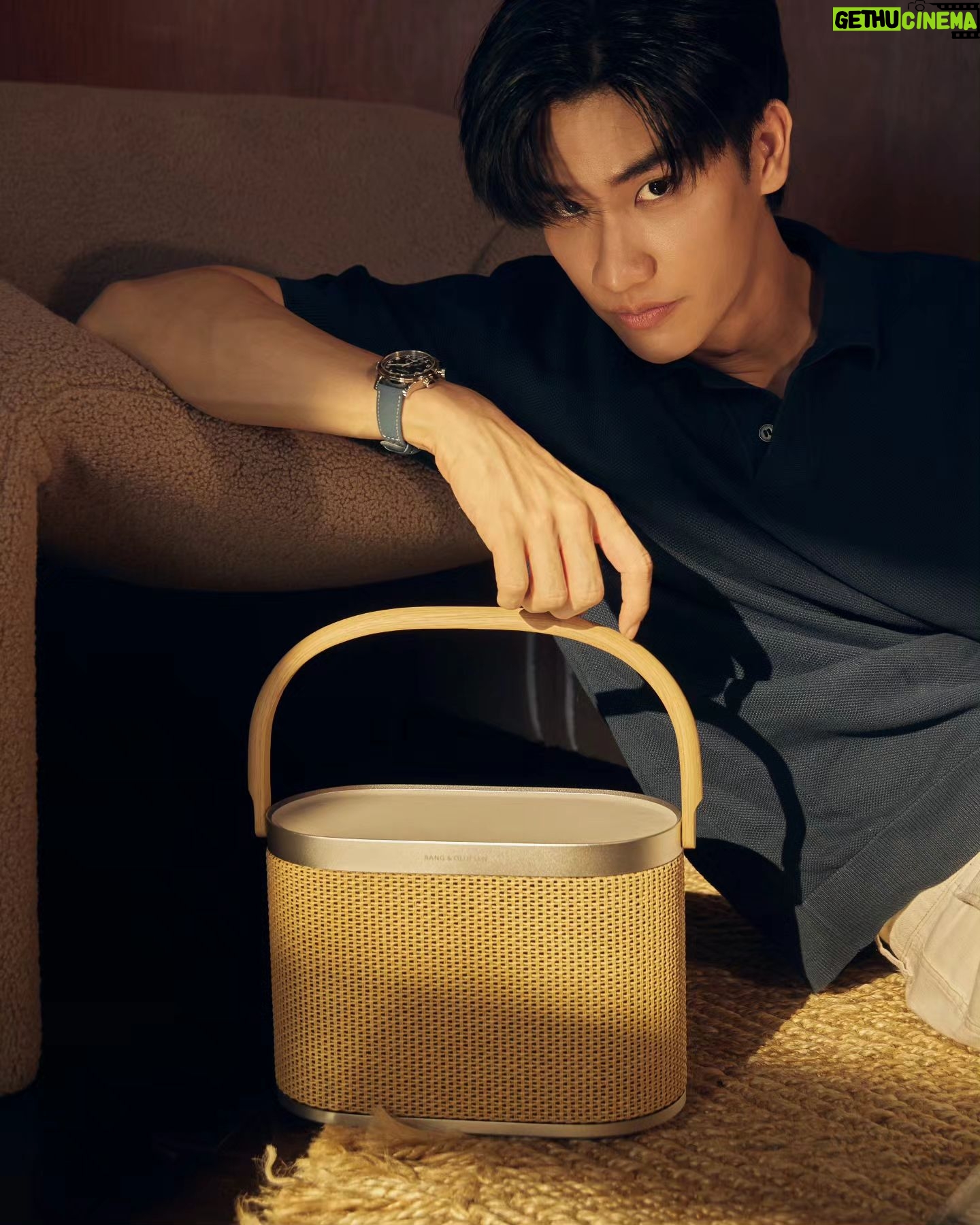 Tawan Vihokratana Instagram - Treat your soul with music 🎶 💙 @bangolufsenbkk #BangOlufsenBkk #BeosoundA5 #Boonlapo