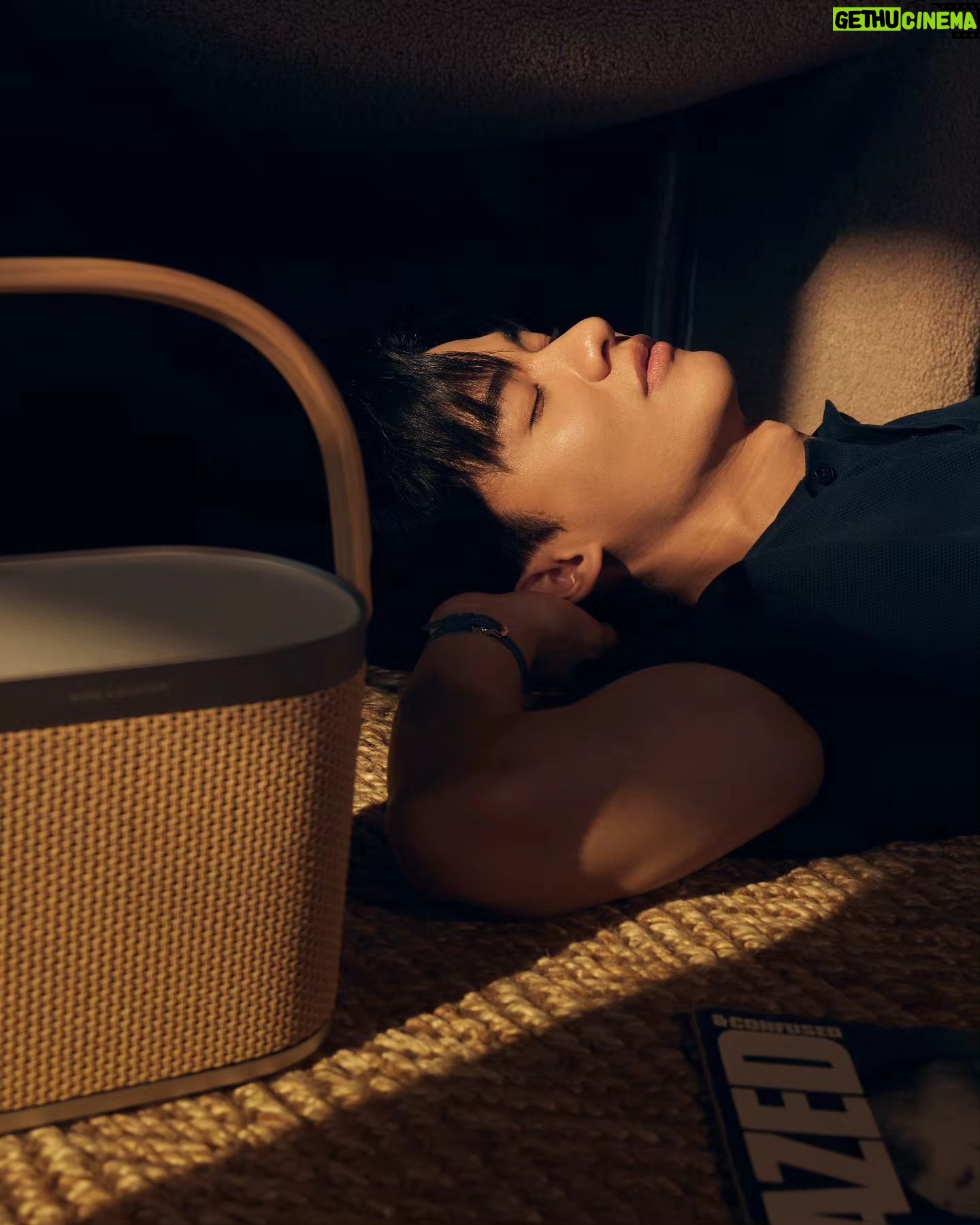 Tawan Vihokratana Instagram - Treat your soul with music 🎶 💙 @bangolufsenbkk #BangOlufsenBkk #BeosoundA5 #Boonlapo