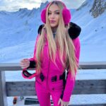 Taylor Mega Instagram - Barbie Mega fantasia delle montagne ⛷️💞