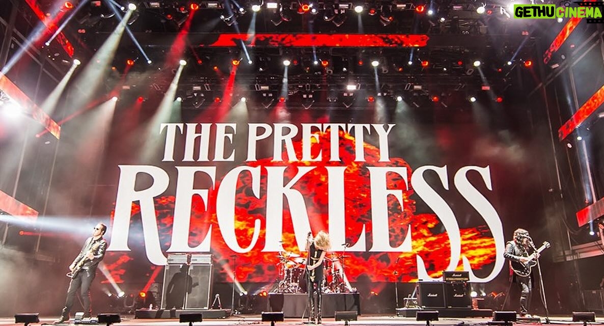 Taylor Momsen Instagram - One week from today @therollingstones @allegiantstadium #Vegas