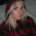 Taylor Momsen Instagram - Happy New Year’s Weekend! #holidayoutfit celebrate 🎉