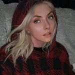 Taylor Momsen Instagram - Happy New Year’s Weekend! #holidayoutfit celebrate 🎉