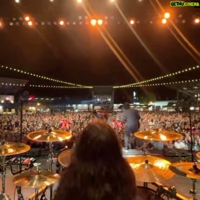 Taylor Momsen Instagram - Drummer pov…#goingtohell @summerfest 📸 @theartistsg