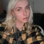 Taylor Momsen Instagram - happy thanksgiving 🍂