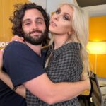 Taylor Momsen Instagram - Getting to talk to @pennbadgley again after so many years was such a heart warming experience, though we’ve both lived a lifetime since we last saw each other (he’s a dad now!!!) it felt so comforting and familiar like no time had passed. He’s so thoughtful, talented and intelligent and I had a great hang with him and his @podcrushed friends. Episode is out NOW!!! ❤️ love you all! 📸 @theartistsg