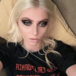 Taylor Momsen Instagram – That’s a WRAP!  Thank you @summerfest and everyone who came out to make our last #deathbyrockandrolltour show AWESOME…see you on the flip side ❤️❤️❤️ 💄 @theartistsg