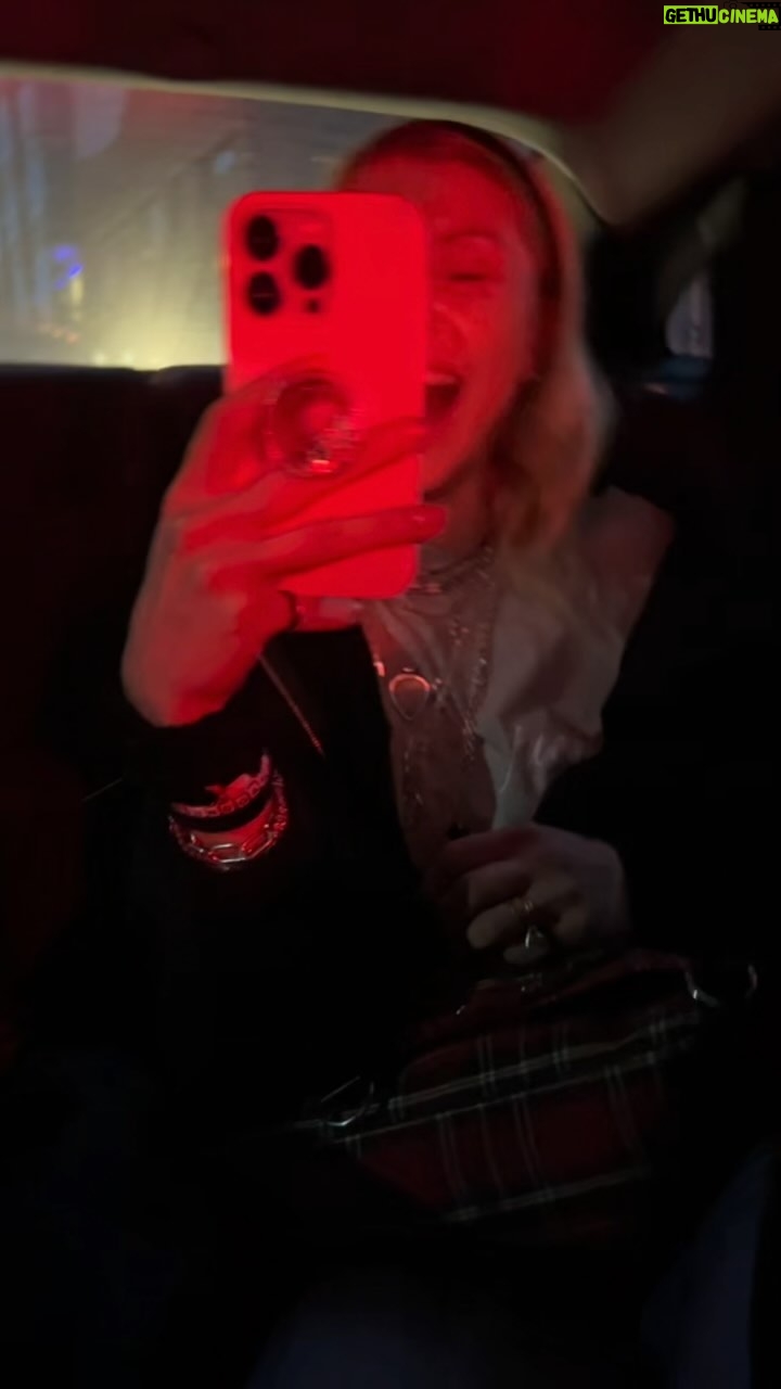 Taylor Momsen Instagram - When you’re caught filming each other on the way to rehearsal @theartistsg @logannikolic
