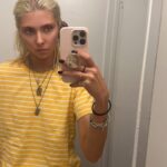 Taylor Momsen Instagram – Happy Thursday #yellow