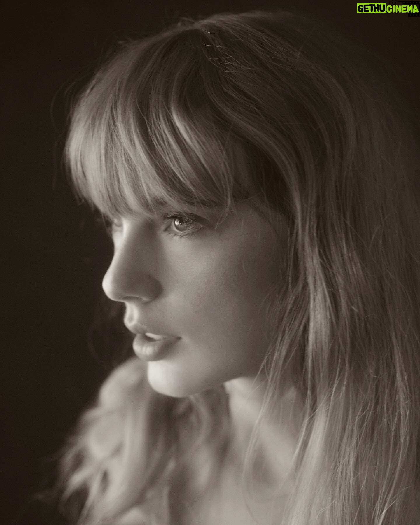 Taylor Swift - 10.3 Million Likes - The Tortured Poets Department. An anthology of new works that reflect events, opinions and sentiments from a fleeting and fatalistic moment in time - one that was both sensational and sorrowful in equal measure. This period of the author’s life is now over, the chapter closed and boarded up. There is nothing to avenge, no scores to settle once wounds have healed. And upon further reflection, a good number of them turned out to be self-inflicted. This writer is of the firm belief that our tears become holy in the form of ink on a page. Once we have spoken our saddest story, we can be free of it.
And then all that’s left behind is the tortured poetry.
THE TORTURED POETS DEPARTMENT is out now.