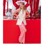 Teagan Croft Instagram - Happiness is a red sole 👠❤️ #christianlouboutin @louboutinworld #loubisonthebeach at Bondi Beach until Feb 19!! H: @bradmullinshair M: @filomena_makeup S: @jess_pecoraro #louboutinpartner