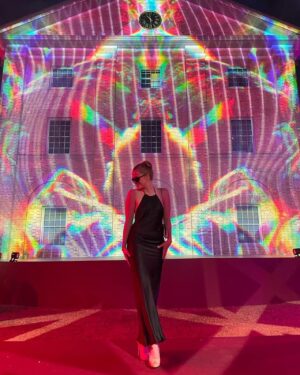 Teagan Croft Instagram - Cartier! Made a Sydney night sparkle. 
Necklace, bracelet, and ring all @cartier 💫 
Dress @shonajoy ✨
Glasses paddy’s market.

#cartiersydney 

Saw @labrinth that’s crazy!

Shoutout to mum she’s a stellar plus one.

Shoutout to juanfre.