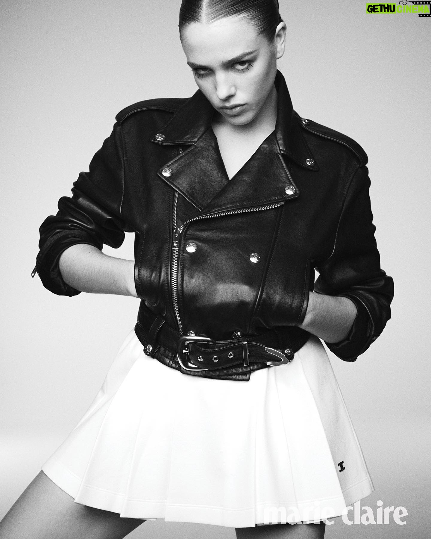 Teagan Croft Instagram - Digital Cover: When @teagancroft stepped into the spotlight on the set of her marie claire shoot, a fashion muse was born. Dressed in signature @celine looks, the rising star sat down with marie claire to talk about navigating work friendships, the loneliness that comes with being an actor and how she found a sense of community among strangers. "Something I’ve been dealing with for 10 years is the nature of friendships on set,” says the star of the cult DC series, ‘Titans’. “You develop such a strong and intense friendship with your co-stars in such a short period of time.” Read the full story at the link in bio. Photographer: @timjohntom Fashion Director: @naomismith Interview: @harrietsim Actress: @teagancroft Hair: @darenborthwick Makeup: @filomena_makeup Production & Fashion Assist: @emily.janeee Fashion: @celine