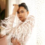 Tejasswi Prakash Instagram – When the harsh sun does you some good 🙈❤️
.
.
.
.
.

Styled by @natashaabothra 
Team @mausmi_mitra_ 
Outfit @ashishkumar_08
Jewelry @rang_akankshanegi x @besotted_Communications
Shoes @feeltwenty 
📷 @parthofparth 
@sooohira