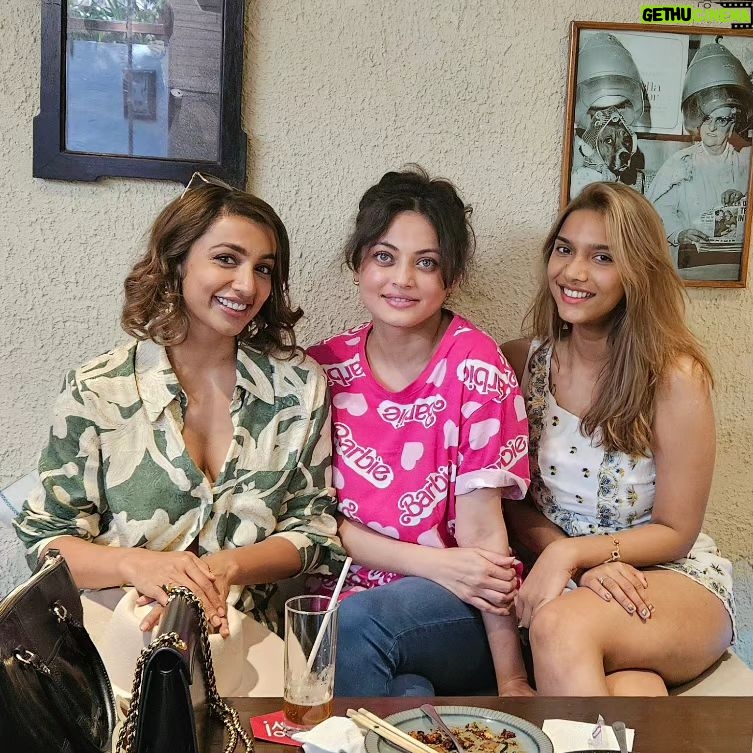 Tejaswi Madivada Instagram - Feminine power! @snehaullal @namita67