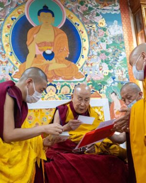 Tenzin Gyatso Instagram - A collection of photographs captured during the ordination ceremony of novice monks and nuns, held at the residence of HHDL in Dharamsala, HP, India on March 2, 2023. Photos by Tenzin Choejor #dalailama #buddhism #ordination #monk #india #tibet #tibetan