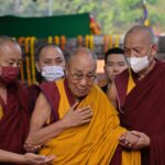 Tenzin Gyatso Instagram - Pilgrimage to Mahabodhi Temple in Bodhgaya, Bihar, India on December 16, 2023. #dalailama #bodhgaya #pilgrimage