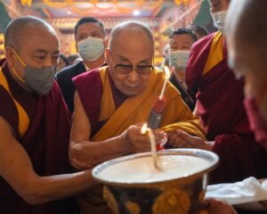 Tenzin Gyatso Instagram - Long life offering ceremony to HHDL by Nyingma tradition of Tibetan Buddhism at Palgyul Namdroling Monastery in Bodhgaya, Bihar, India on January 18, 2023. #dalailama #bodhgaya