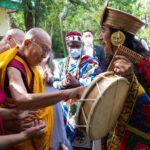 Tenzin Gyatso Instagram - HHDL enjoys beating an Inca drum from Peru before his meeting with representatives of indigenous peoples from Benin, Guatemala, Mexico & Peru at his residence in Dharamsala, HP, India on May 6, 2023. Photo by Tenzin Choejor #dalailama #compassion