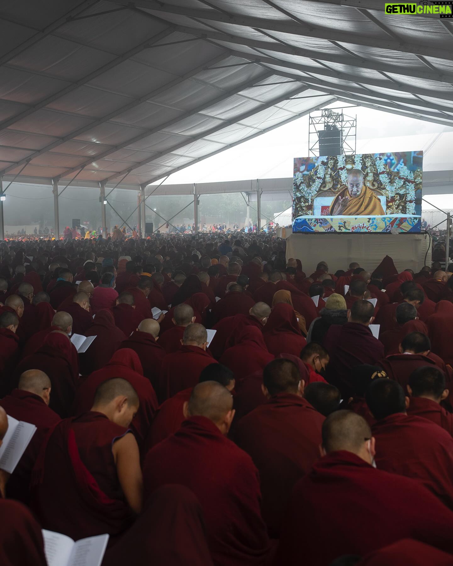 Tenzin Gyatso Instagram - Teachings begin in Bodhgaya, Bihar, India. #dalailama #buddhsim #bodhgaya