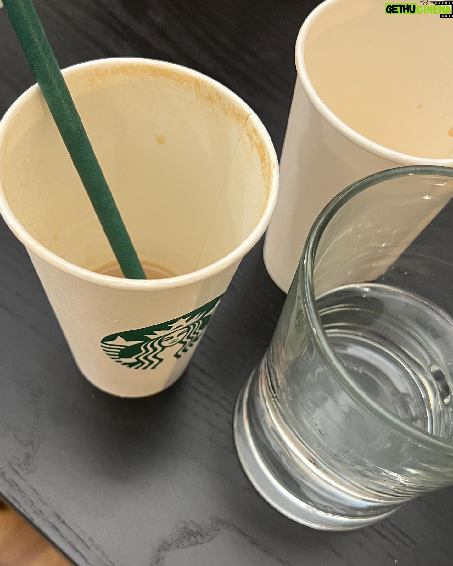 Ter Instagram - meses a base de café y helados para conseguir sacar adelante el proyecto grande de mi vida. link en stories🤍