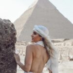Tere Kuster Instagram - Egipto ancestral ✨ Templo de Abu Simbel . • Dress by @nicolettavalentina