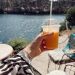 Tere Kuster Instagram - Hoy fuimos al templo de Philae - Dedicado a Isis, diosa del amor. Es una belleza artística inexplicable. Está ubicado en una pequeña isla a la que solo se puede acceder en barco. Lo potente de la historia de nuestros ancestros y la belleza de los lugares que conservan esa magia de lo que fué, es alucinante .