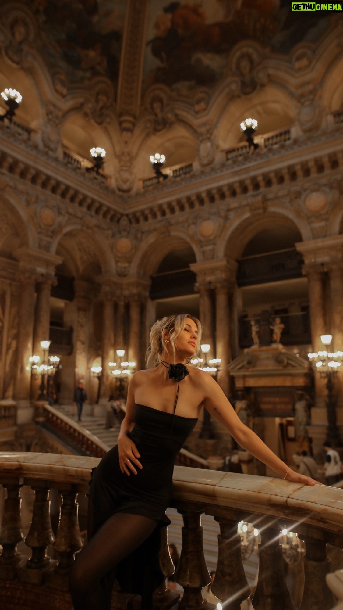 Tere Kuster Instagram - María Antonieta contemporánea. La opera Garnier - de las estructuras más épicas que vi .