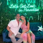 Teresa Giudice Instagram - Let’s get Lost in Paradise 🏝️ #paradise #famiglia #fireworks 💕