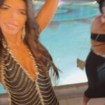 Teresa Giudice Instagram - Happy New Year 🎆 2024 #happynewyear #family #2024 #bahamas 🤍🖤