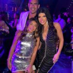 Teresa Giudice Instagram - Happy New Year 🎆 2024 #happynewyear #family #2024 #bahamas 🤍🖤