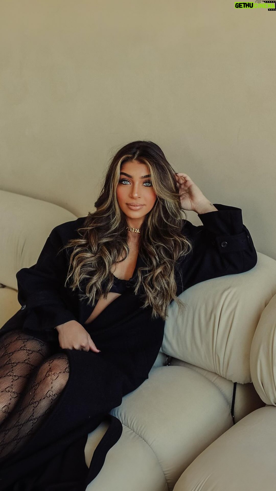 Teresa Giudice Instagram - Gia Giudice Is In Her Influencer Era! @_giagiudice took over for mom, @teresagiudice, with co-host @melissapfeister, during this week’s episode of @namastebitchespod! Watch the full episode over on our YouTube channel or listen wherever you get your podcasts. 🎧🎙️ #giagiudice #teresagiudice #rhonj #realhousewives #realhousewivesofnewjersey #giudice #melissapfeister #bravotv #bravolebrity #bravolebrities #bravotvaddict